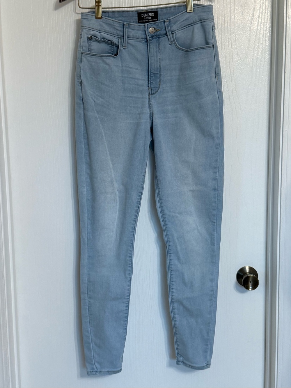 Denizen from Levi's Light Wash High-Rise Skinny Jeggings - Women's